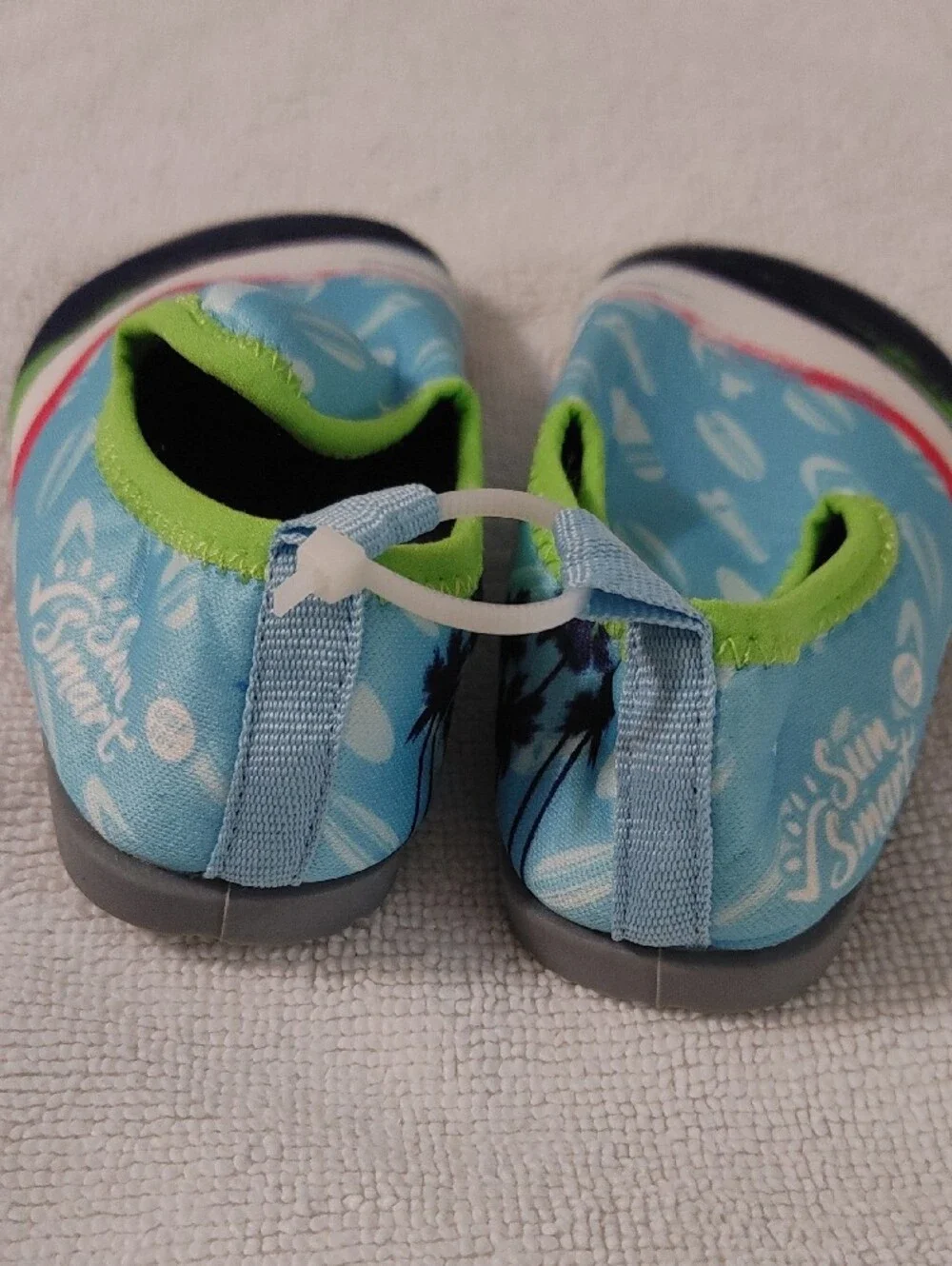 Agua Sun Smart Kids Blue Surf-Print Water Shoes